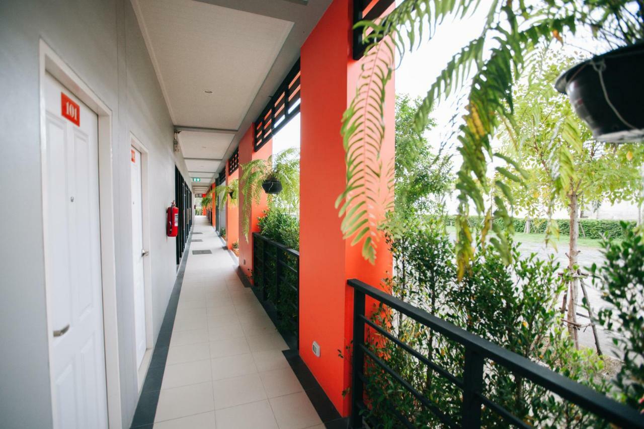 Smart Hotel Ban Lam Luk Ka Esterno foto