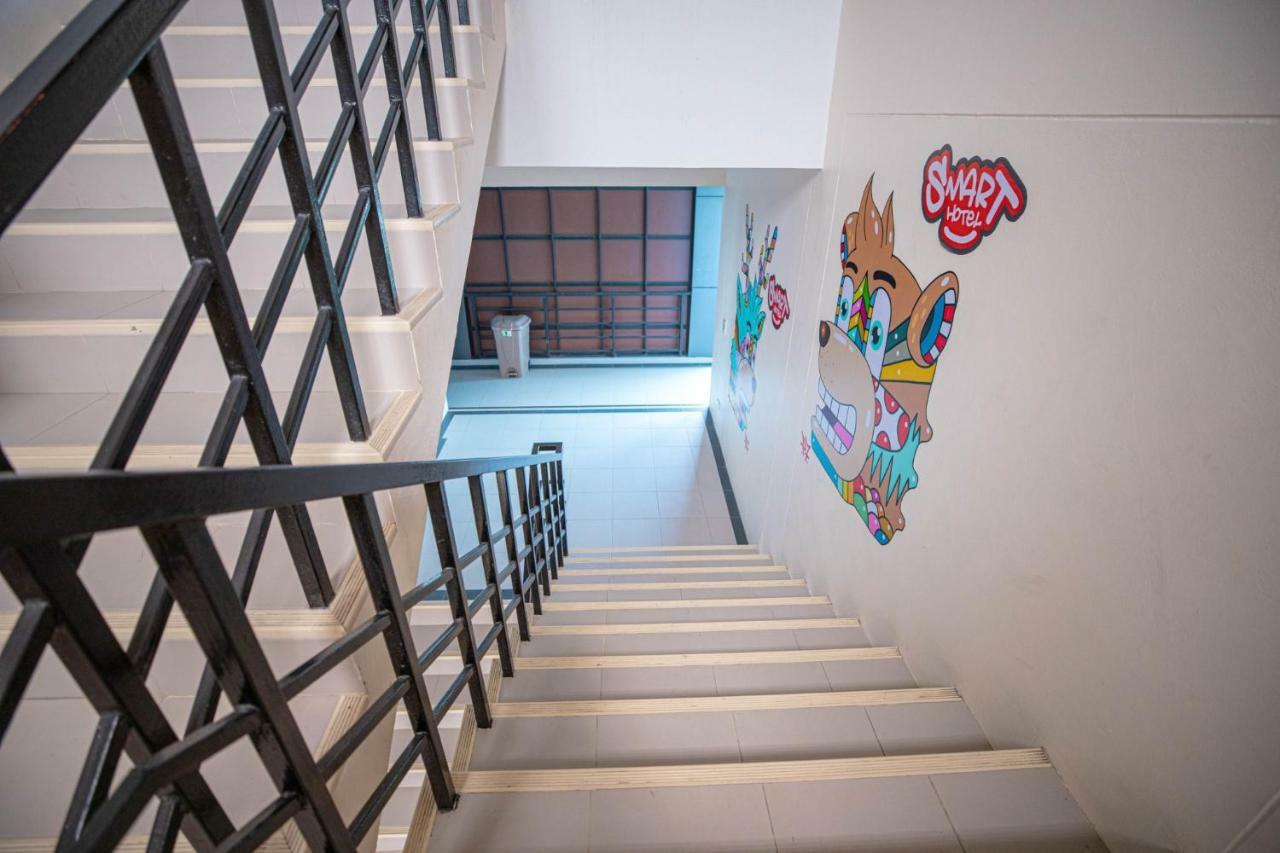 Smart Hotel Ban Lam Luk Ka Esterno foto